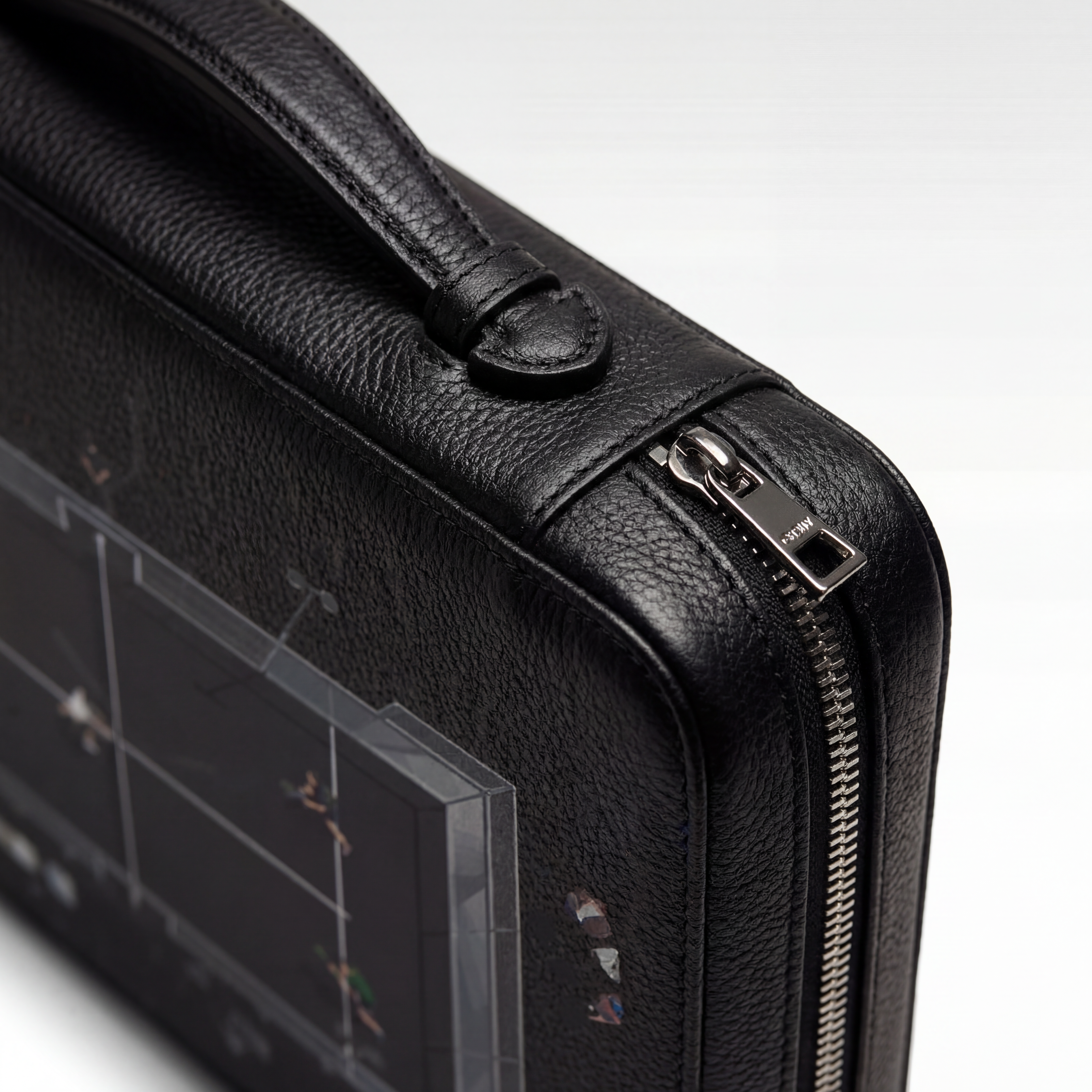 Brief Case - Paddle court